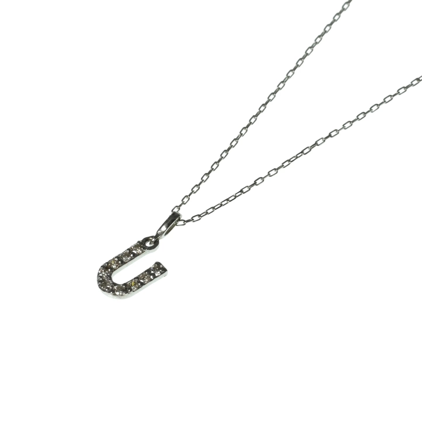 K18 White Gold U Pendant Necklace