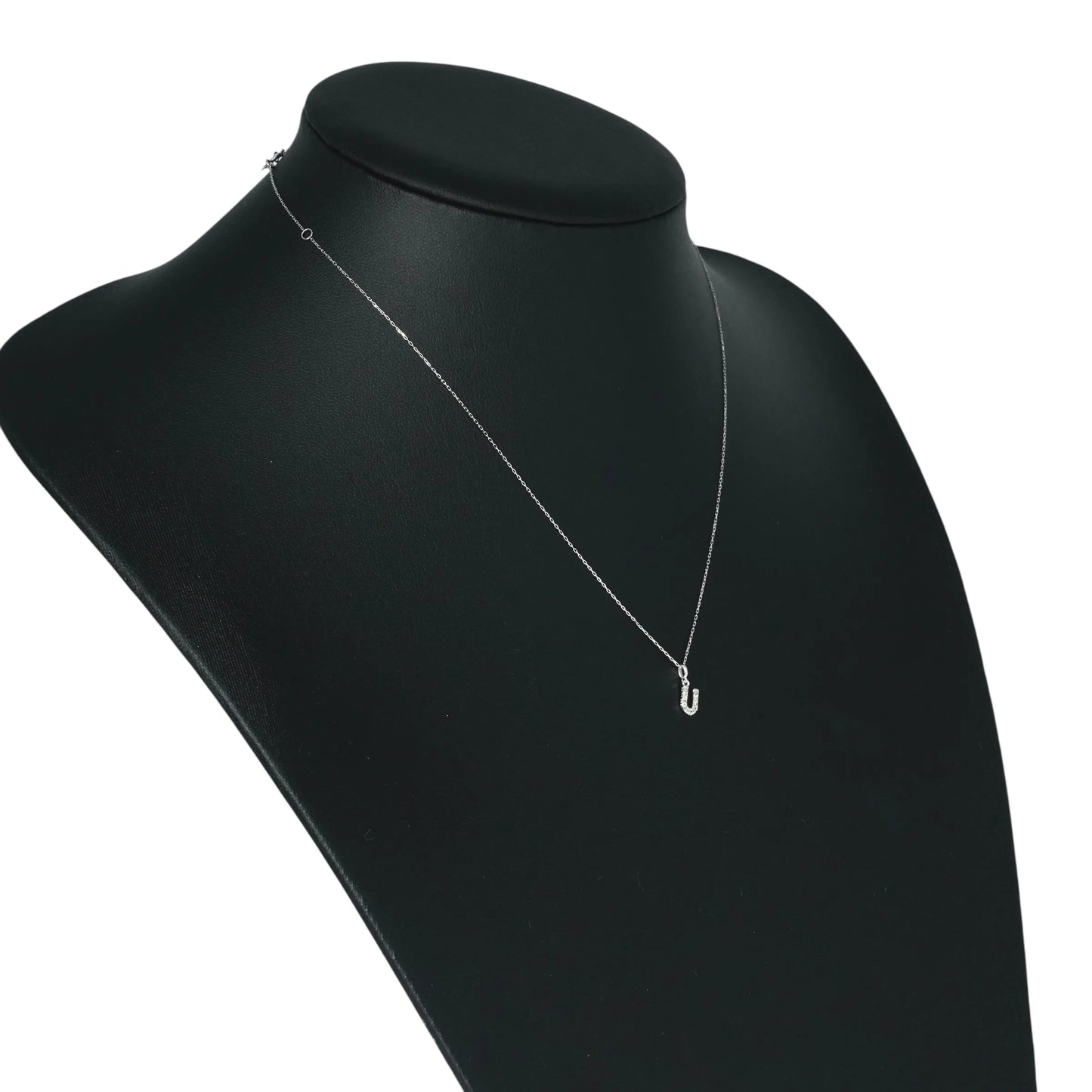 K18 White Gold U Pendant Necklace