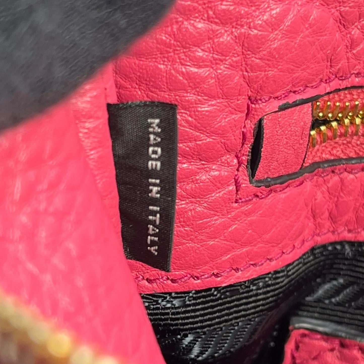PRADA Vitello Daino Leather Shoulder Bag - Pink