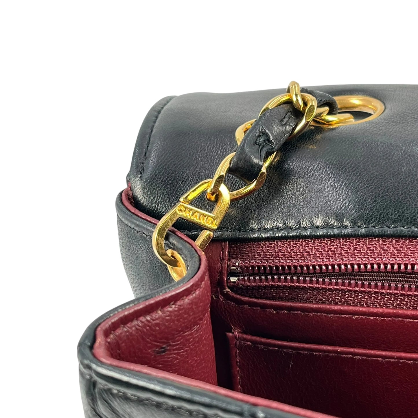CHANEL Diana Flap 22 Chain Shoulder Bag - Black