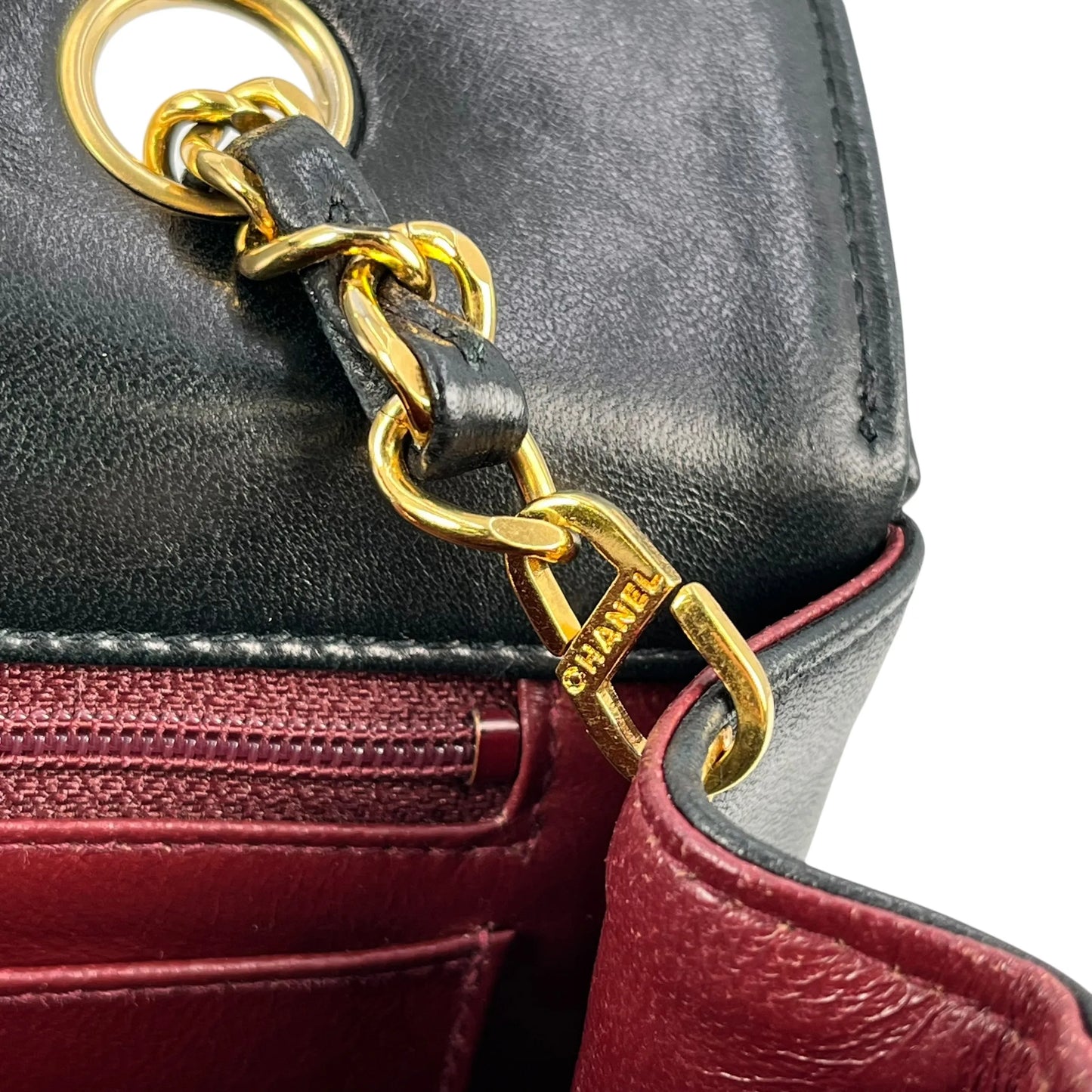 CHANEL Diana Flap 22 Chain Shoulder Bag - Black
