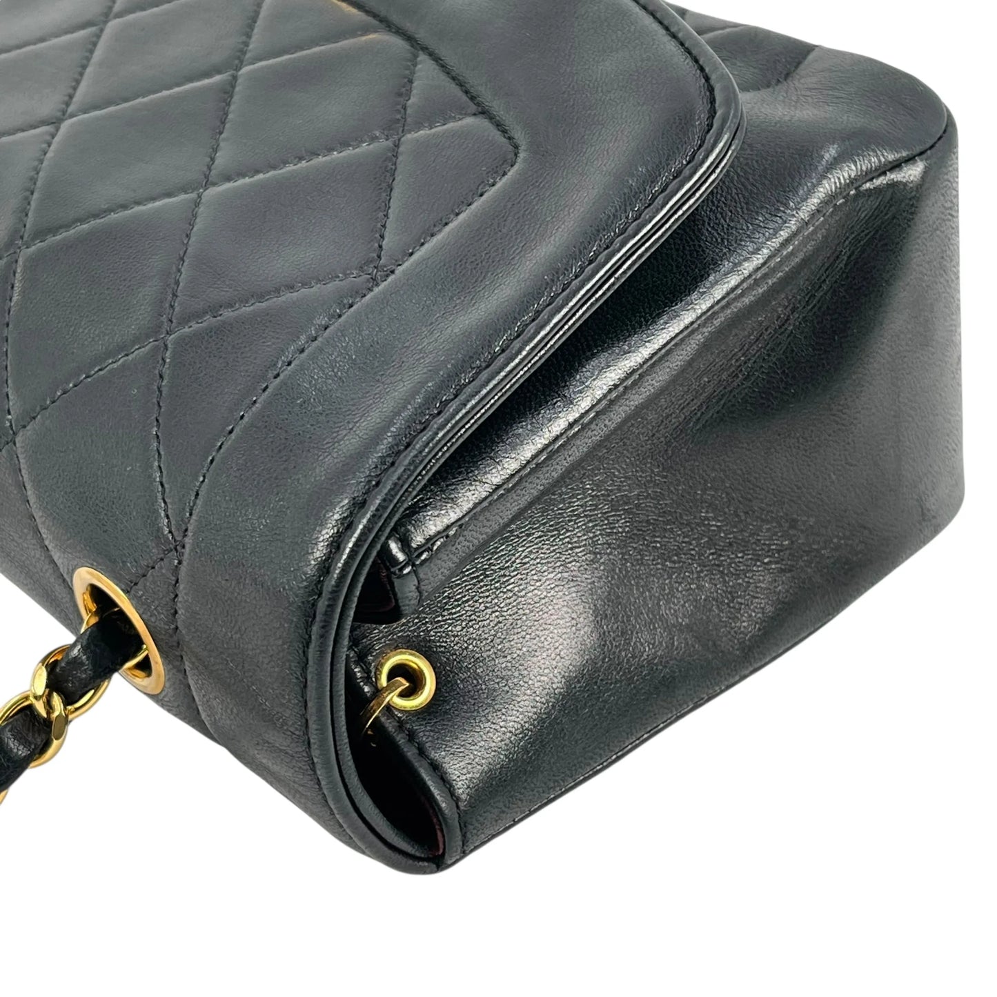 CHANEL Diana Flap 22 Chain Shoulder Bag - Black