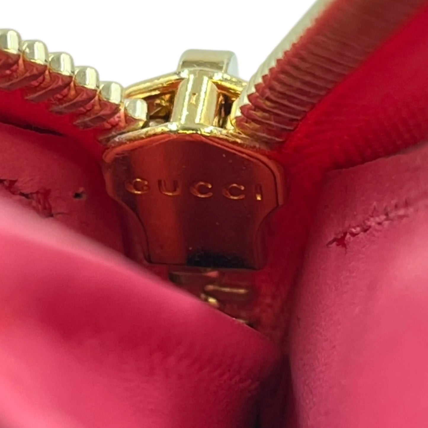 GUCCI GG Marmont Metelasse Zipped Around Long Wallet - Pink