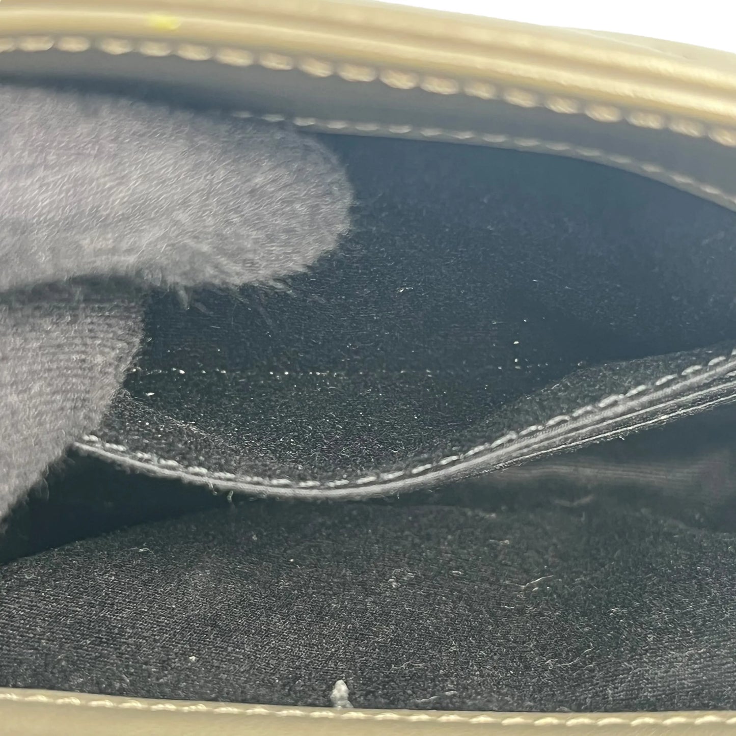 Saint Laurent Loulou Leather Shoulder Bag - Gray