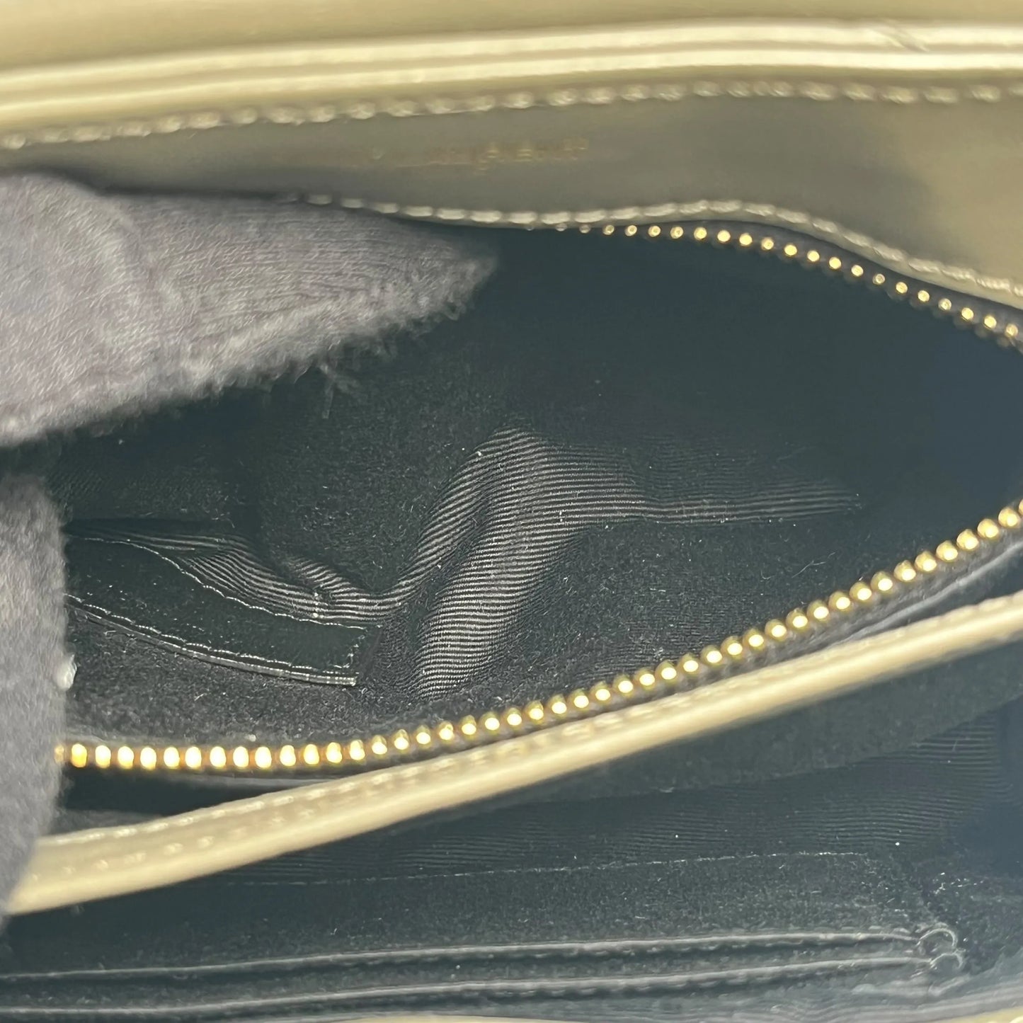 Saint Laurent Loulou Leather Shoulder Bag - Gray