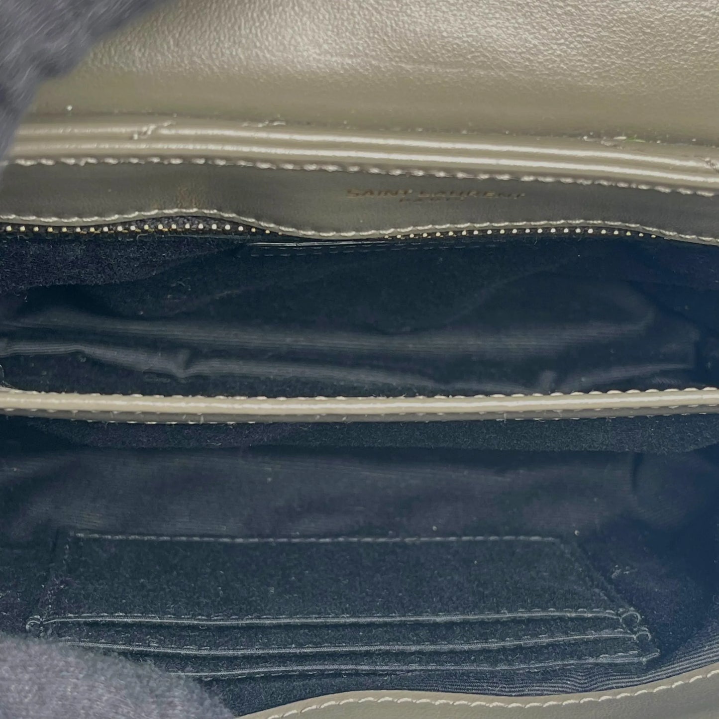 Saint Laurent Loulou Leather Shoulder Bag - Gray