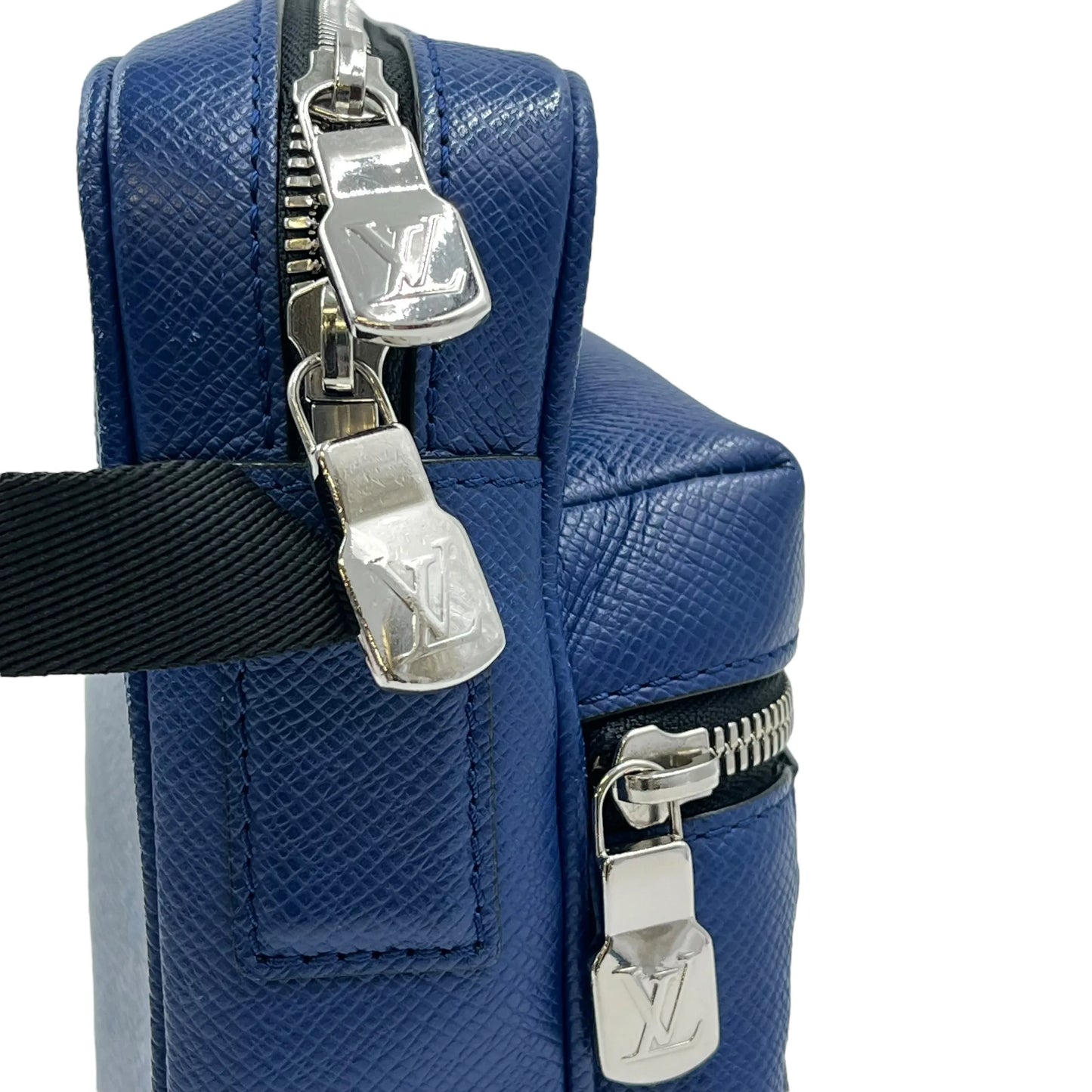 Louis Vuitton Taiga Rama Outdoor Messenger PM Shoulder Bag Body Bag - Blue