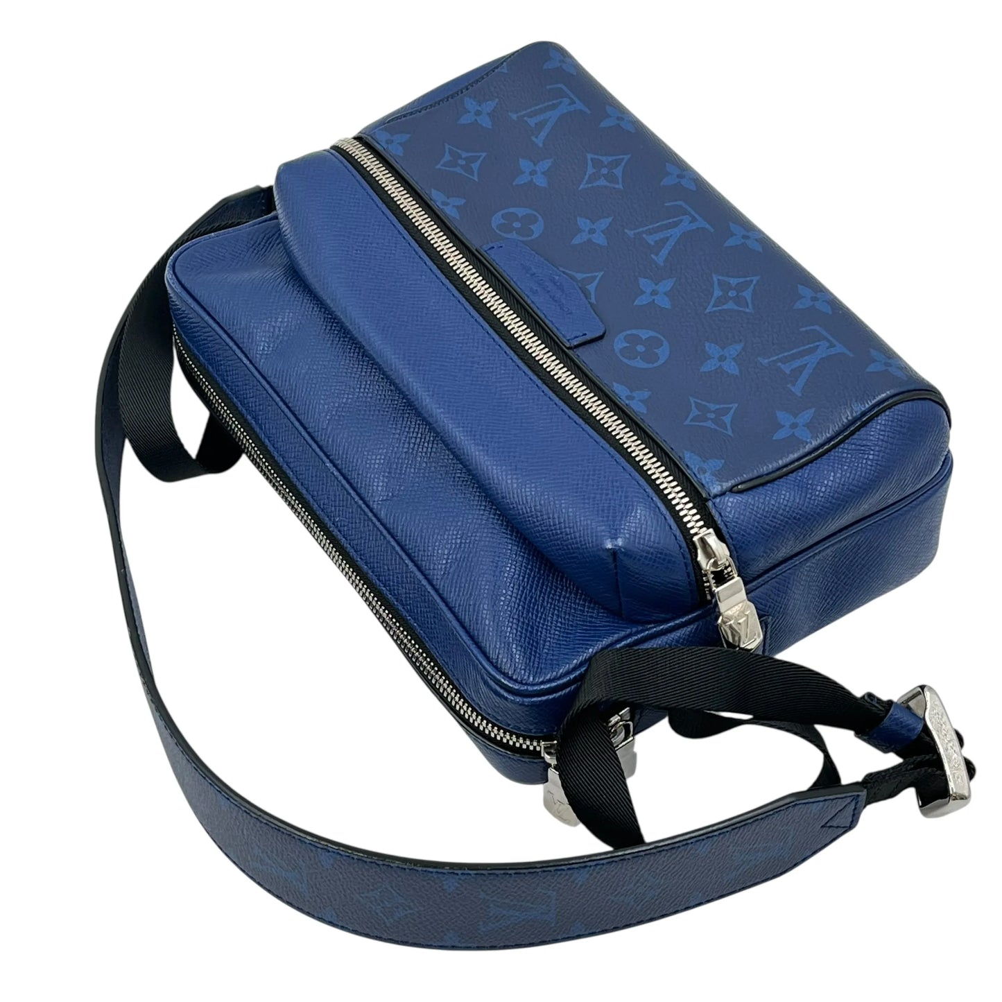 Louis Vuitton Taiga Rama Outdoor Messenger PM Shoulder Bag Body Bag - Blue