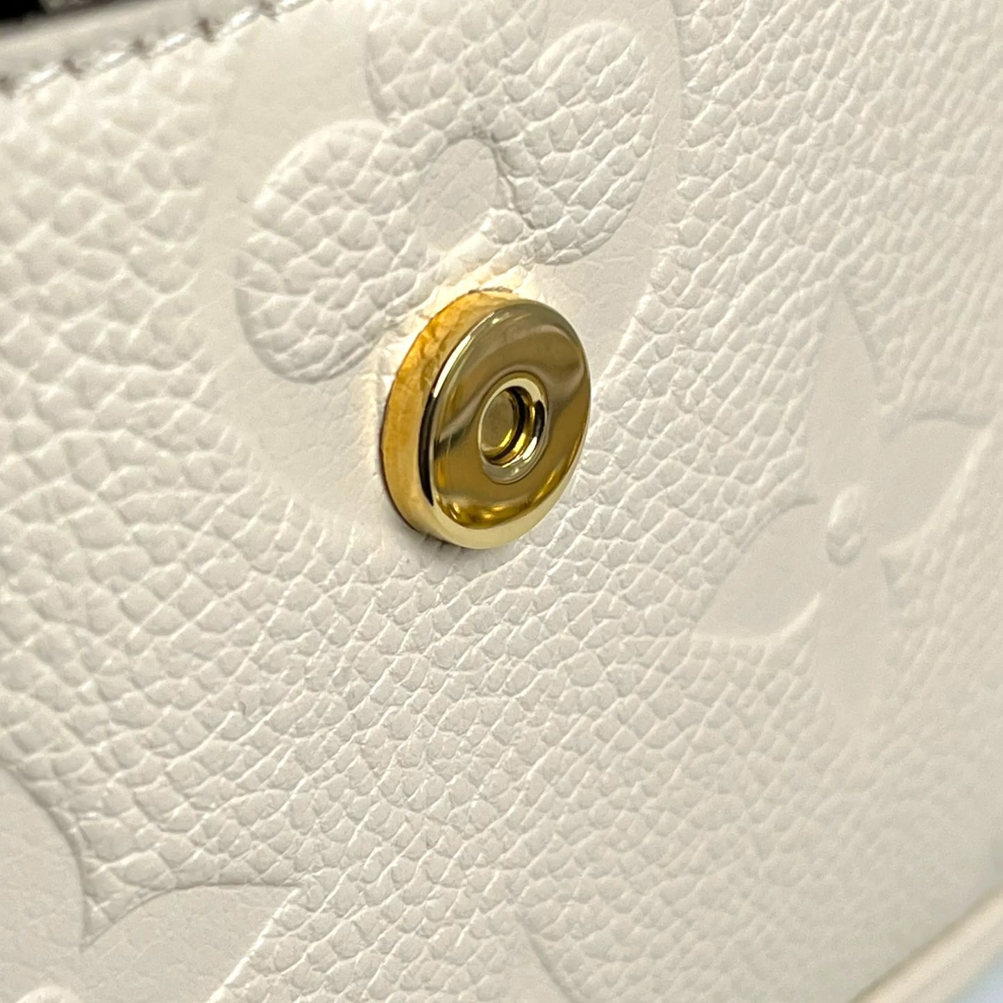 Louis Vuitton Monogram Empreinte Chain Wallet Shoulder Bag - Cream