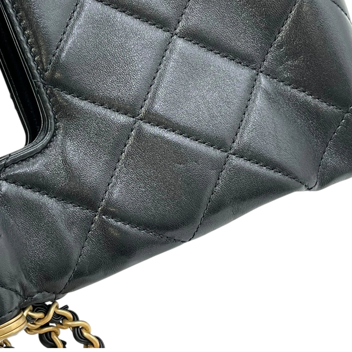 CHANEL Pearl Handle Leather Hand Bag - Black
