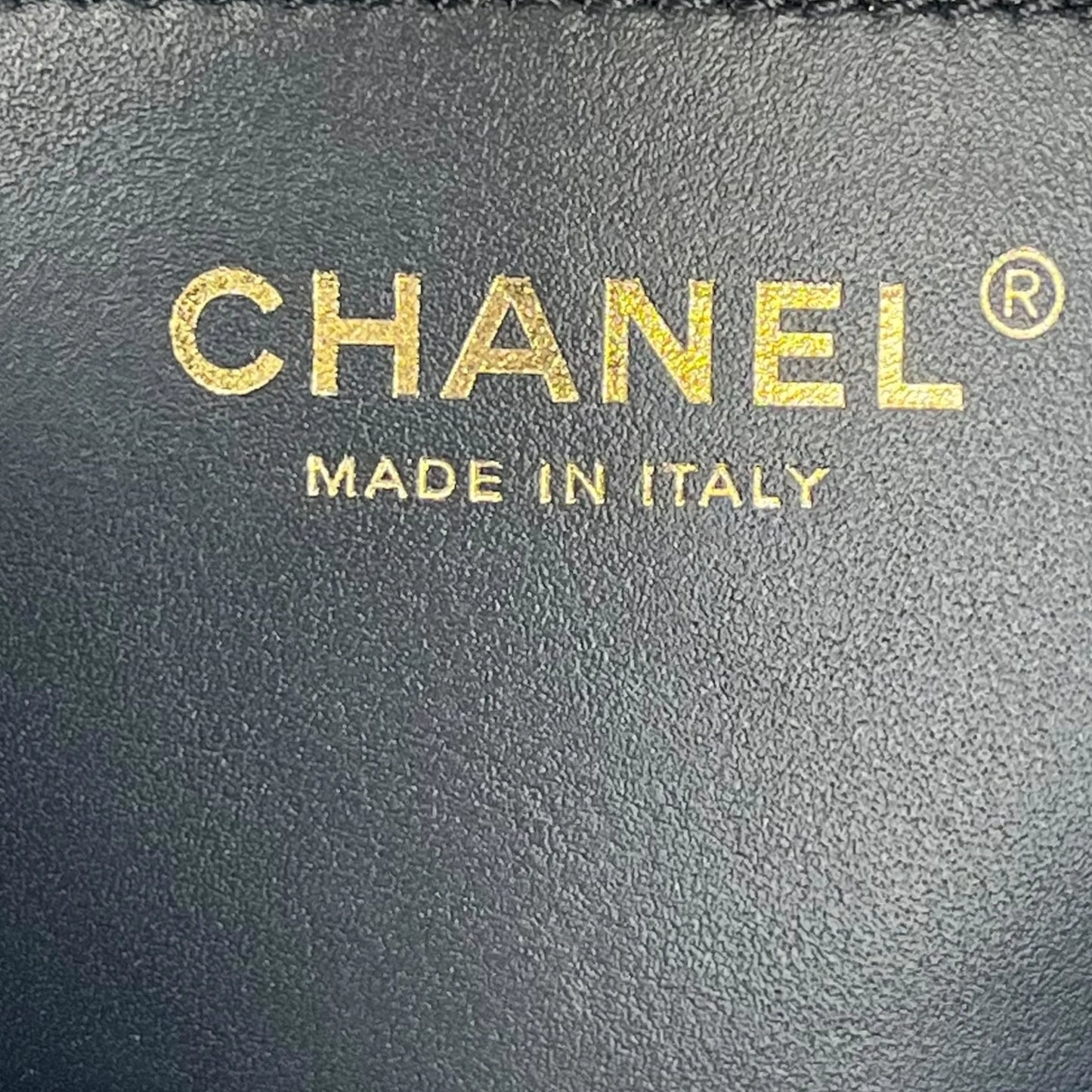 CHANEL Pearl Handle Leather Hand Bag - Black