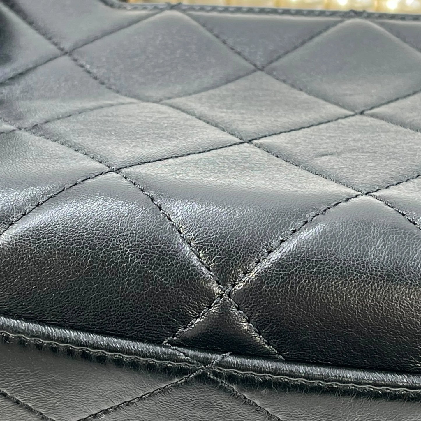 CHANEL Pearl Handle Leather Hand Bag - Black