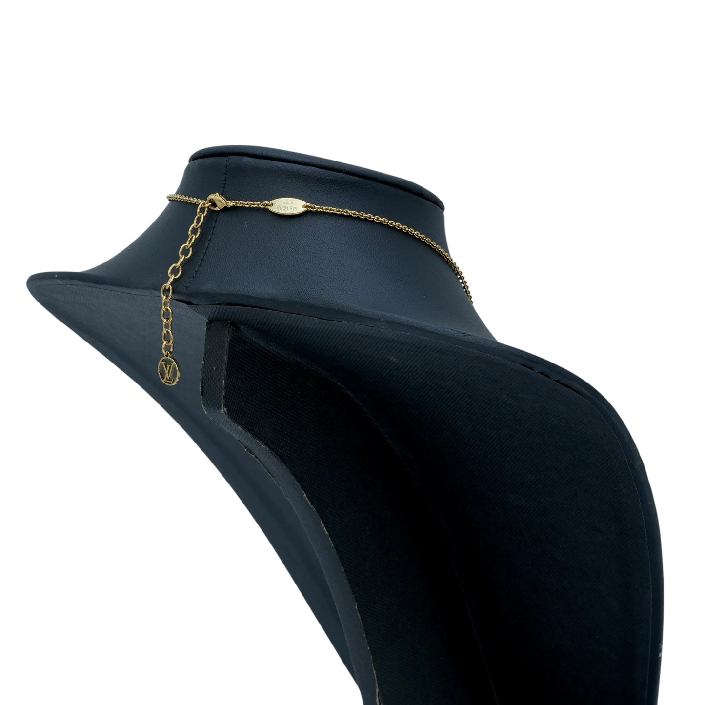 Louis Vuitton Essential V Necklace - Gold - 34071