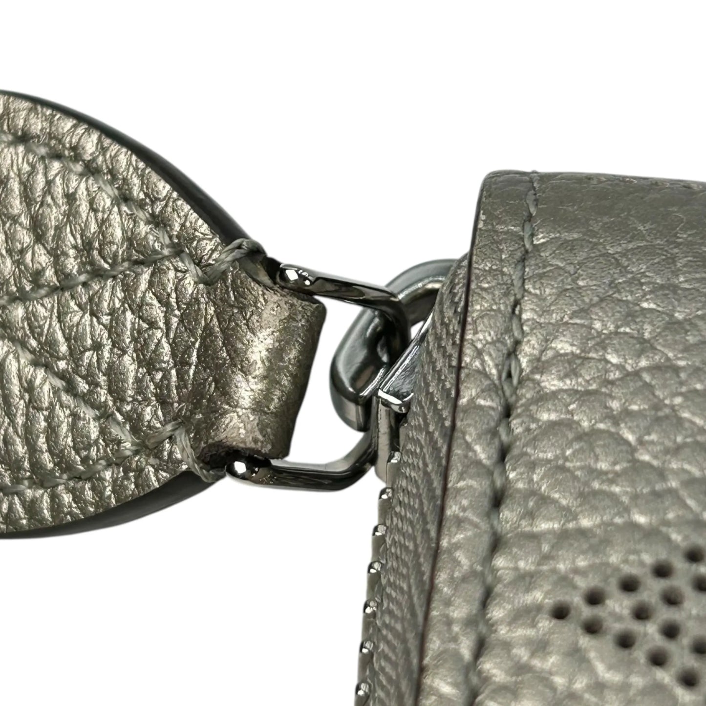 Louis Vuitton Monogram Mahina Long Wallet - Silver
