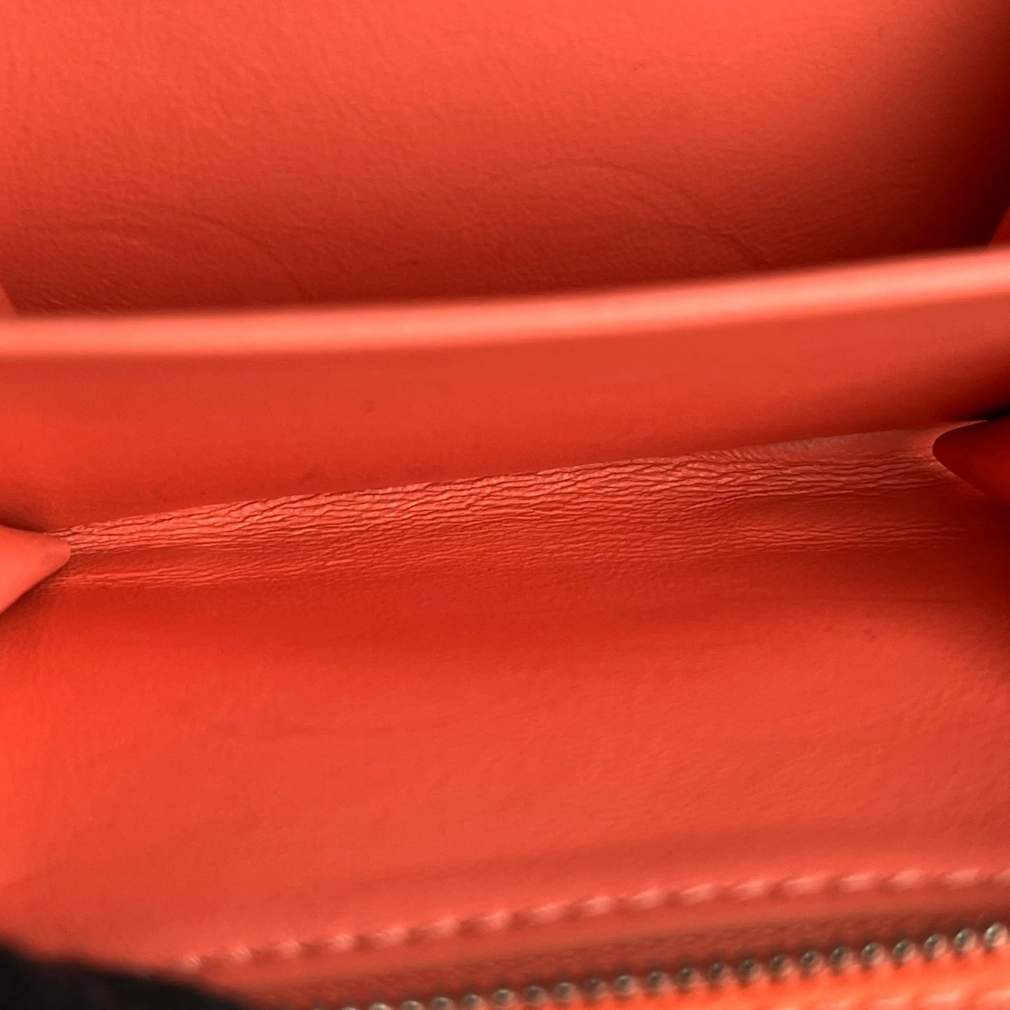 Louis Vuitton Portefeuille Clea Mahina Compact Wallet - Orange Pink