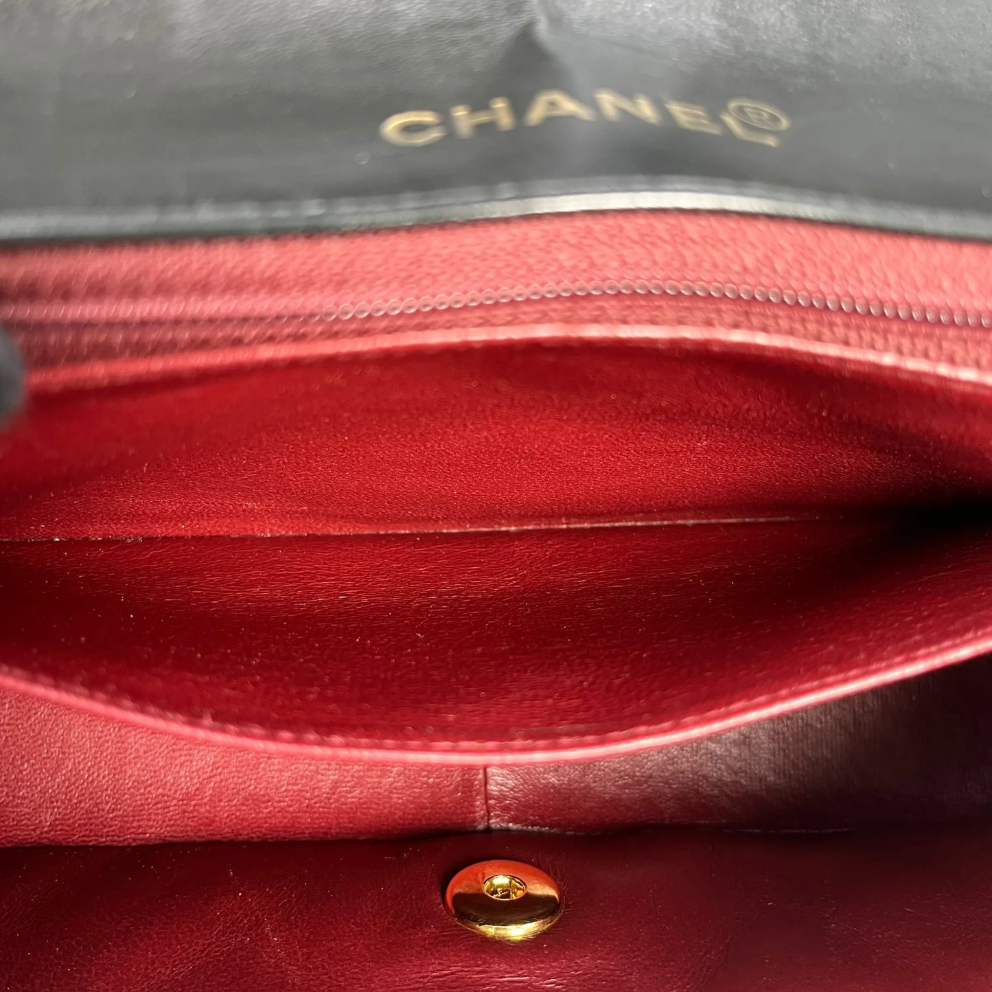 CHANEL Diana 25 Lambskin Shoulder Bag - Black