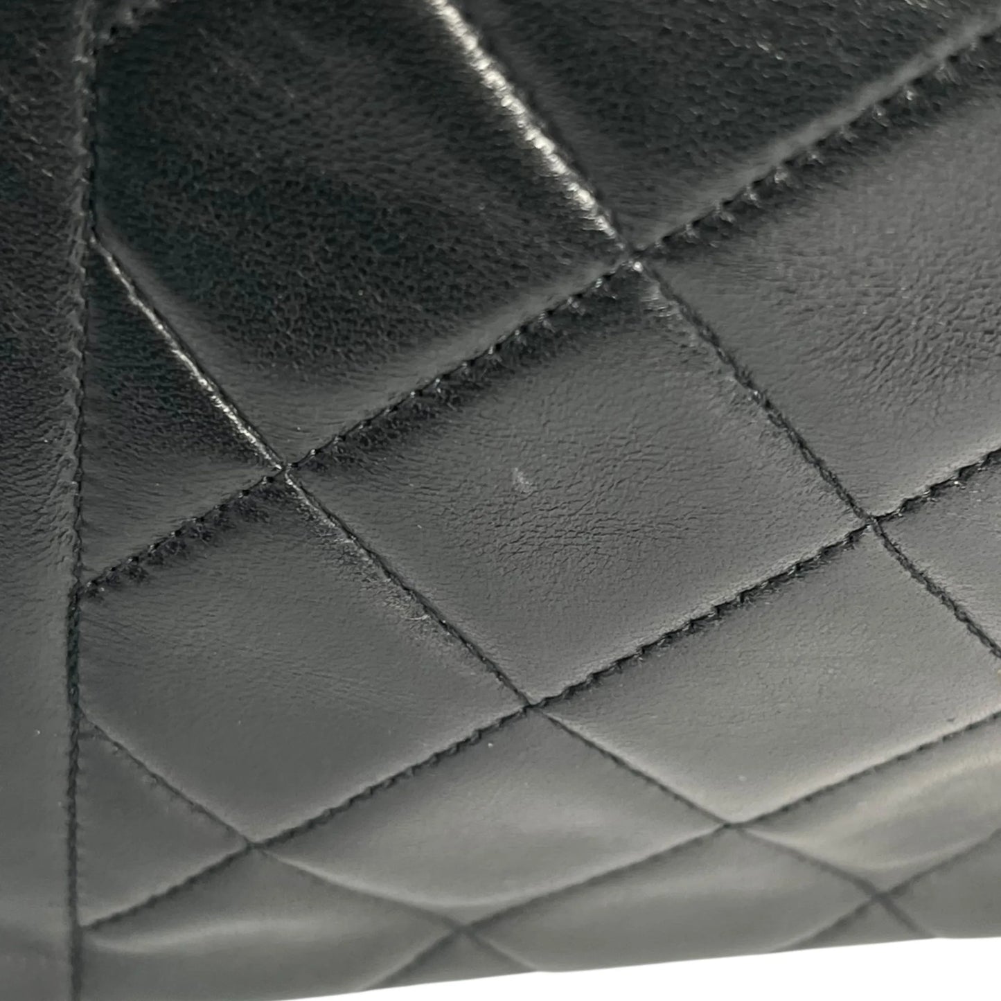 CHANEL Diana 25 Lambskin Shoulder Bag - Black