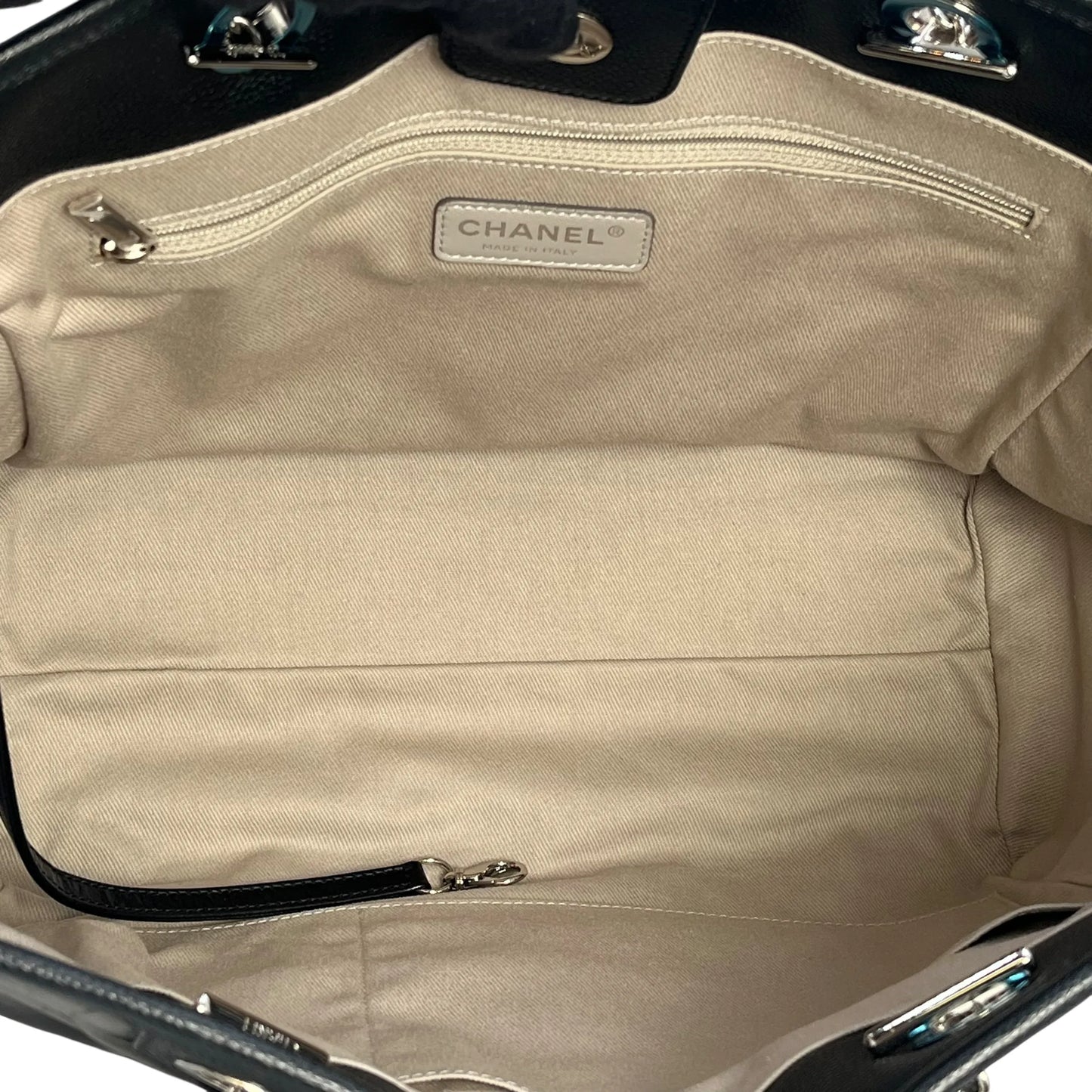 CHANEL Deauville MM Glazed Leather Tote Bag - Black