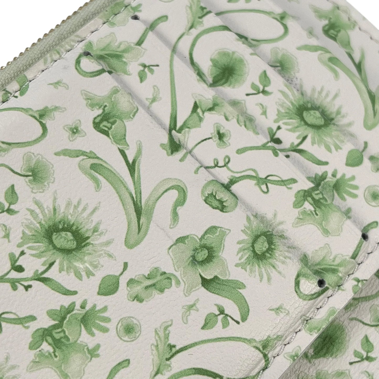 Louis Vuitton Capucines Portefeuille Compact Wallet - Mint Green