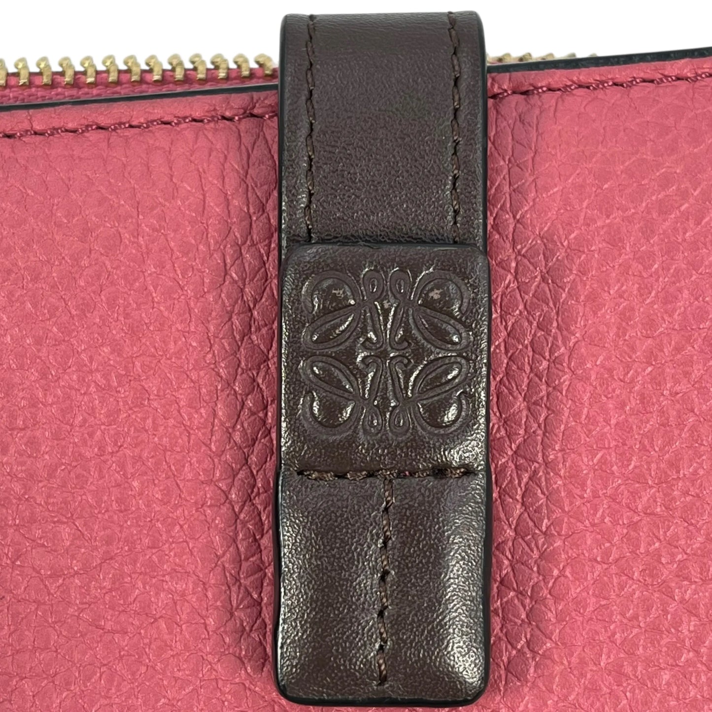 LOEWE Vertical Medium Compact Wallet - Pink