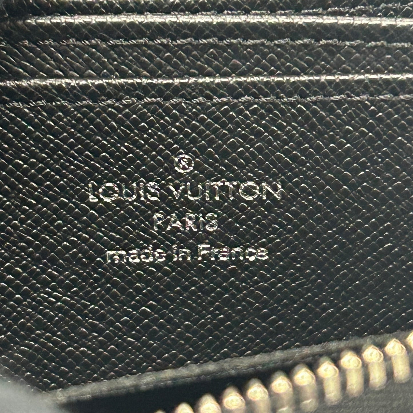 Louis Vuitton zippy Coin Puese
