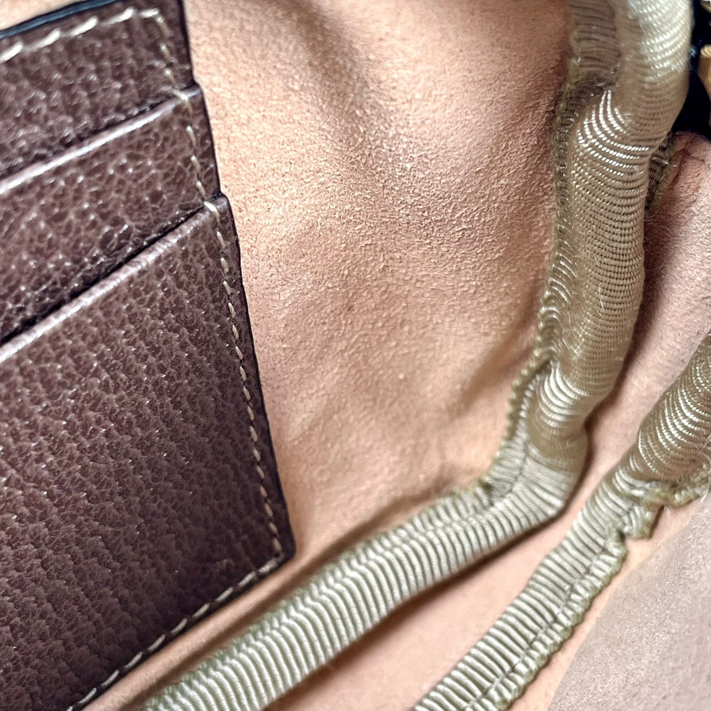 GUCCI GG Supreme Body Bag - Brown