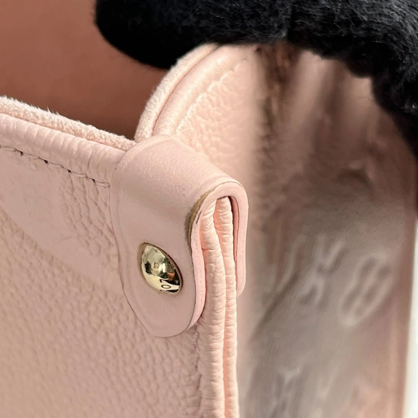 Louis Vuitton On The Go PM Monogram Empreinte - Pink