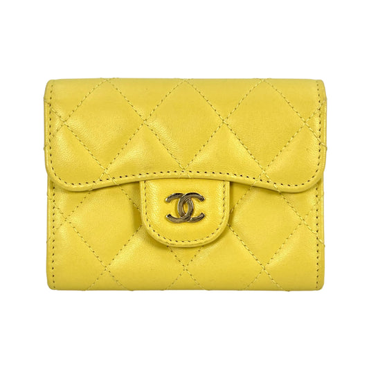 CHANEL Matelasse Classic Flap Lambskin Coin Case - Yellow