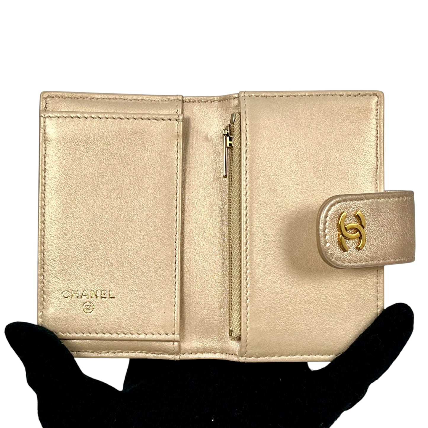 CHANEL Matelasse Caviar Skin Metallic Bi-fold wallet