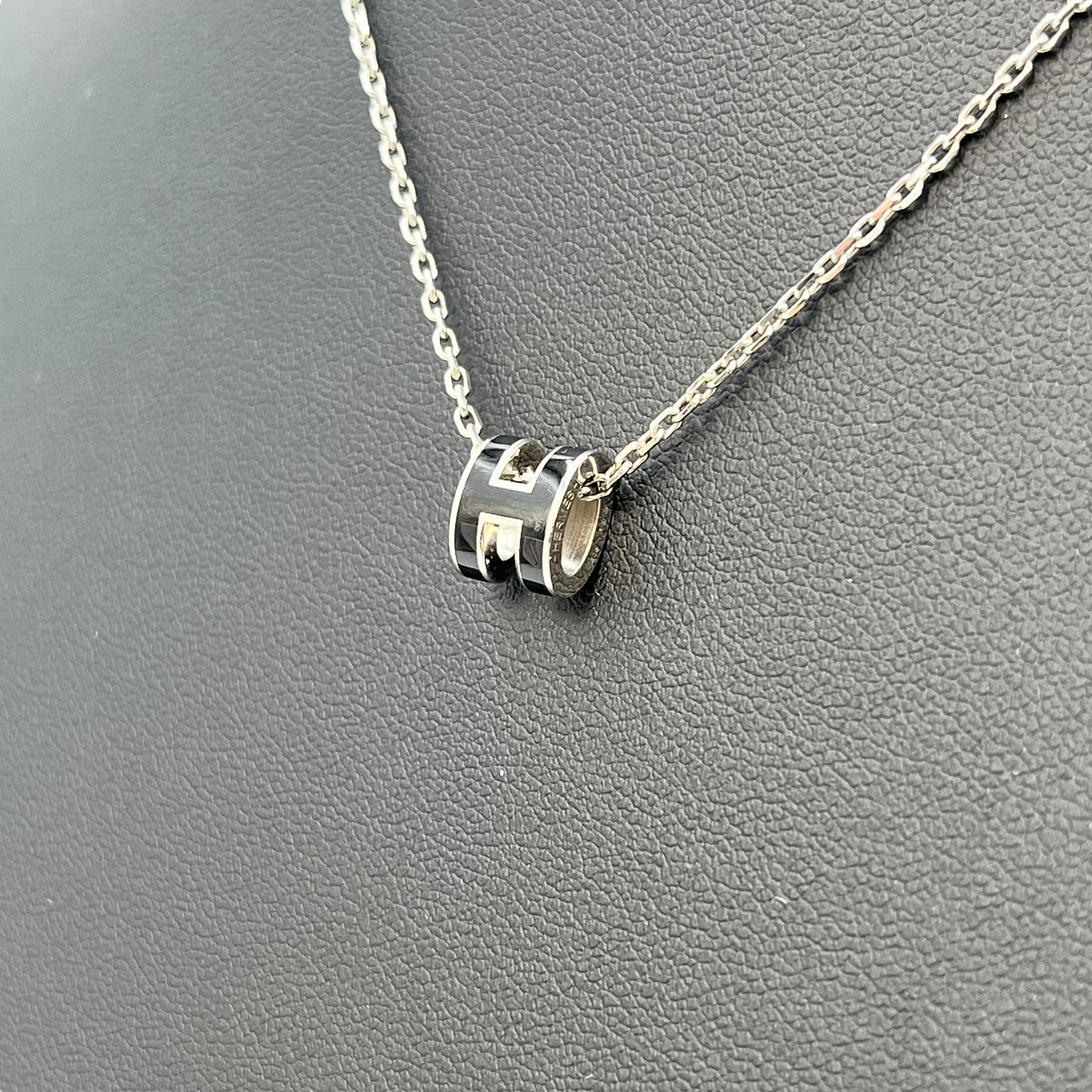 Hermès Mini Pop Ash Necklace Black