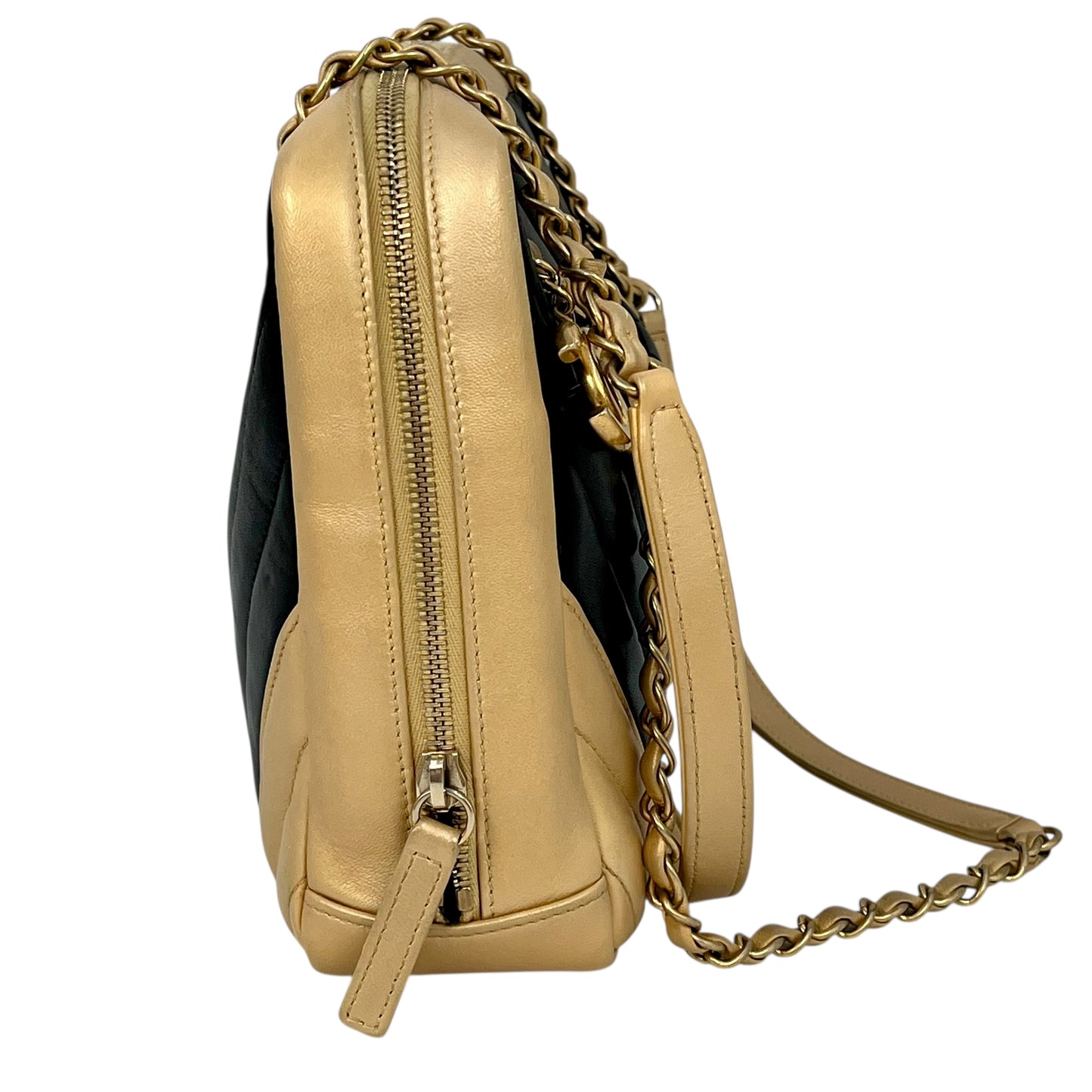 CHANEL Chevron V-Stitch Coco Mark Hand Bag