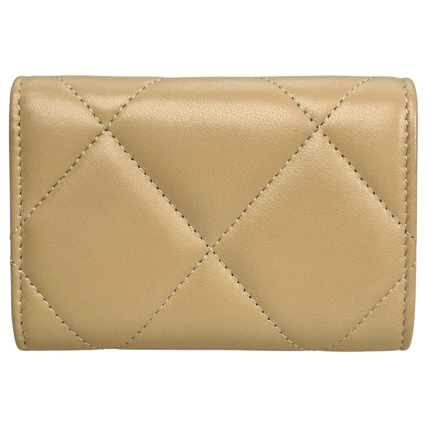 CHANEL Materasse Chanel 19 Compact Wallet - Beige