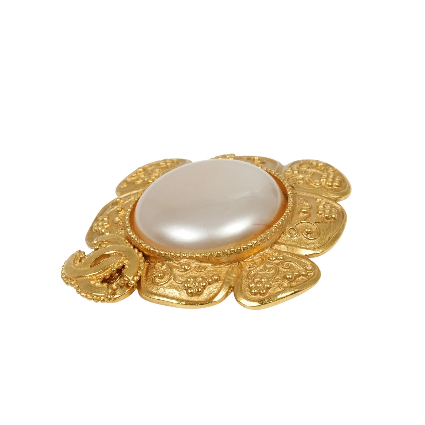 CHANEL Fake Pearl Brooch 96A - White Gold
