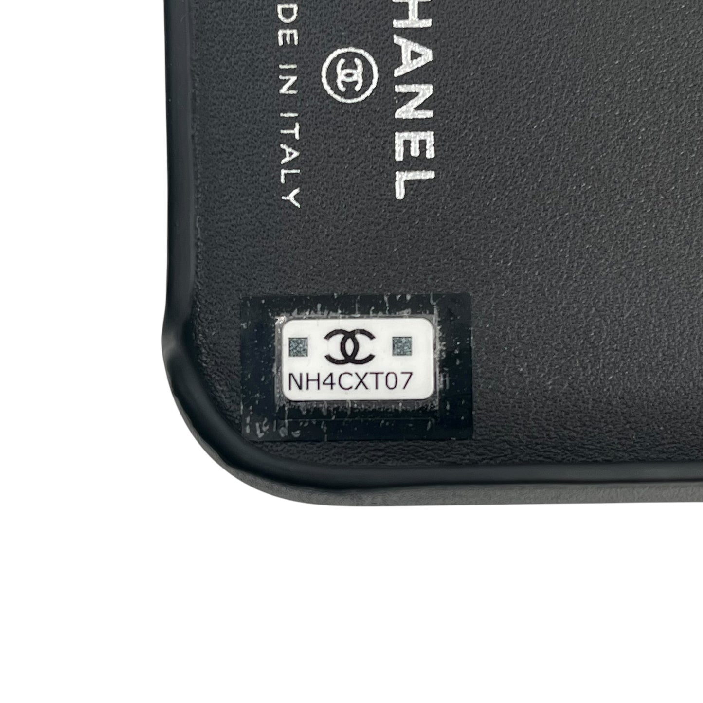CHANEL Matelasse iPhone 15 Pro Phone Case - Black