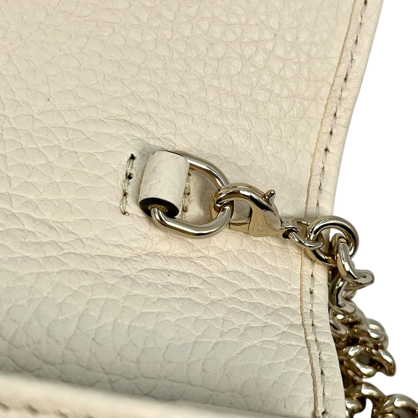 GUCCI Soho Chain Wallet - Cream