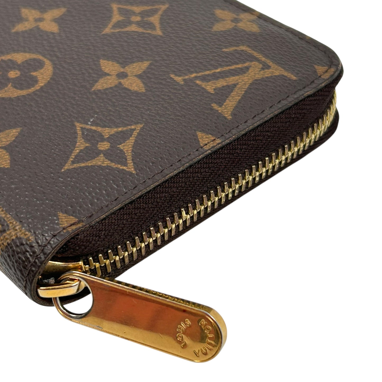 Louis Vuitton Zippy wallet