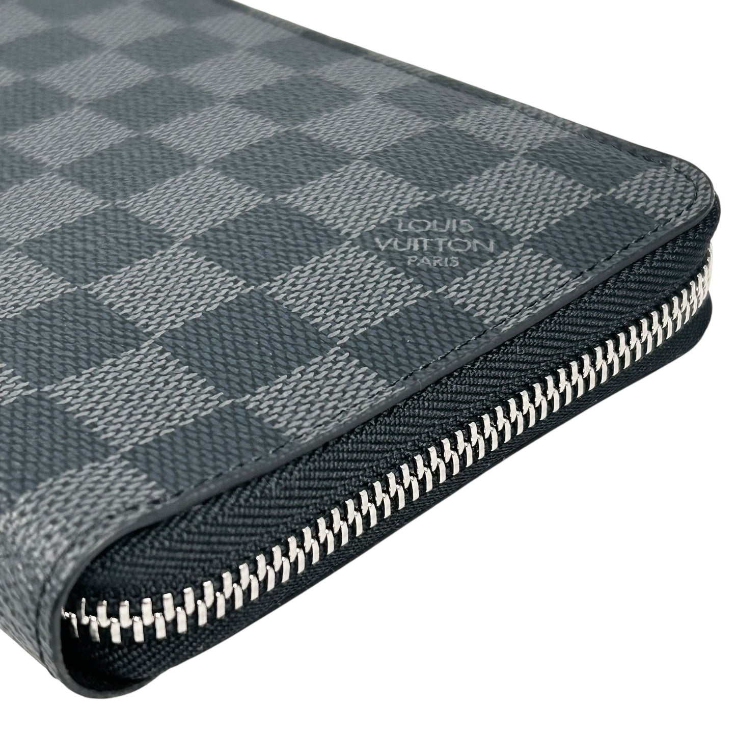 Louis Vuitton Zippy organizer