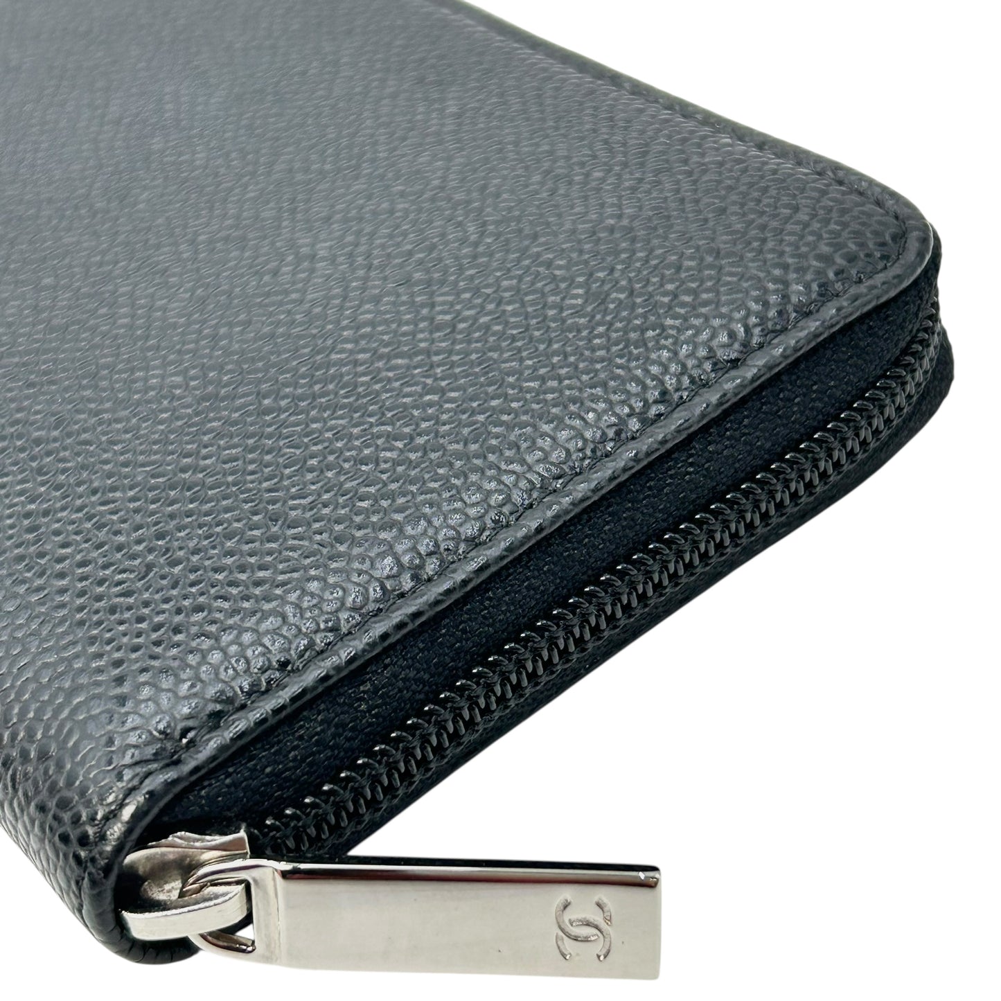 CHANEL Cocomark Caviar skin Zip longwallet