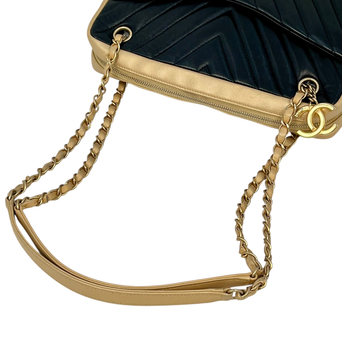 CHANEL Chevron V-Stitch Coco Mark Hand Bag