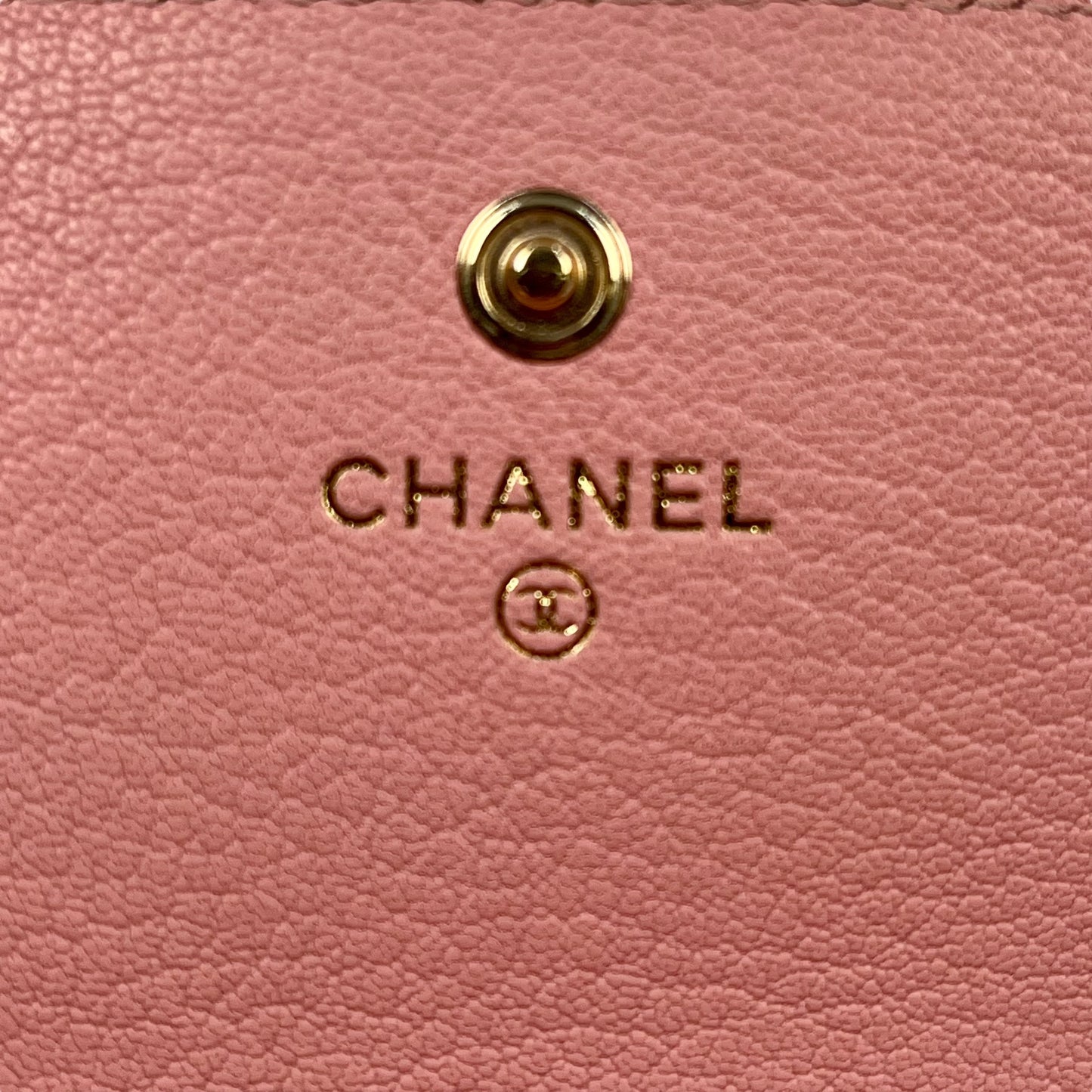 CHANEL Caviar Skin Bi-Fold Long Wallet - Pink