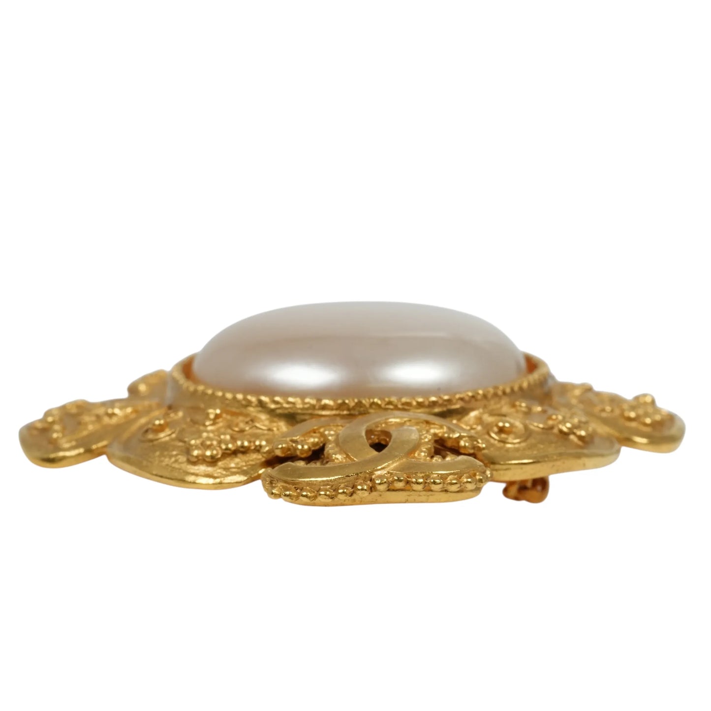 CHANEL Fake Pearl Brooch 96A - White Gold