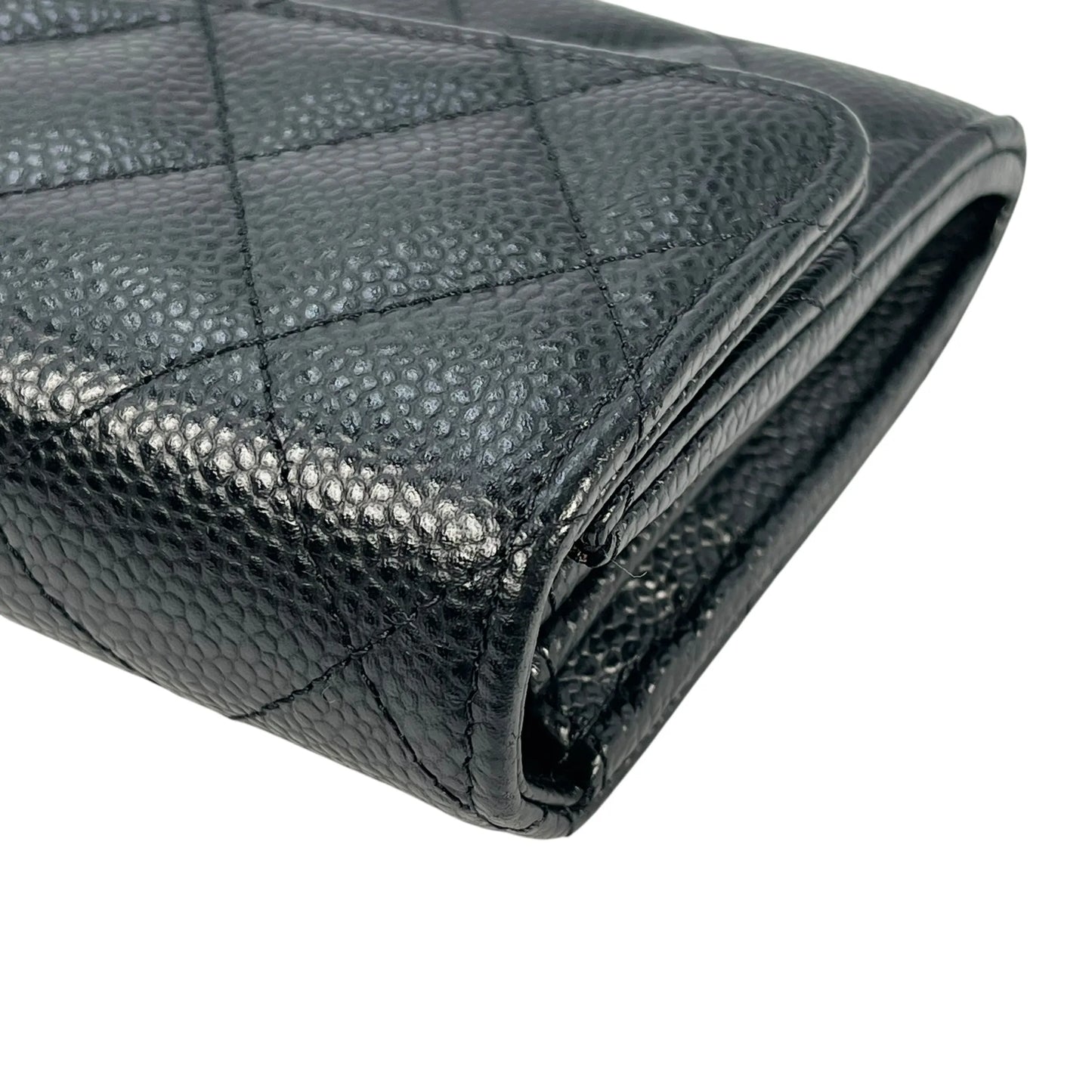 CHANEL Materasse Classic Caviarskin - Black