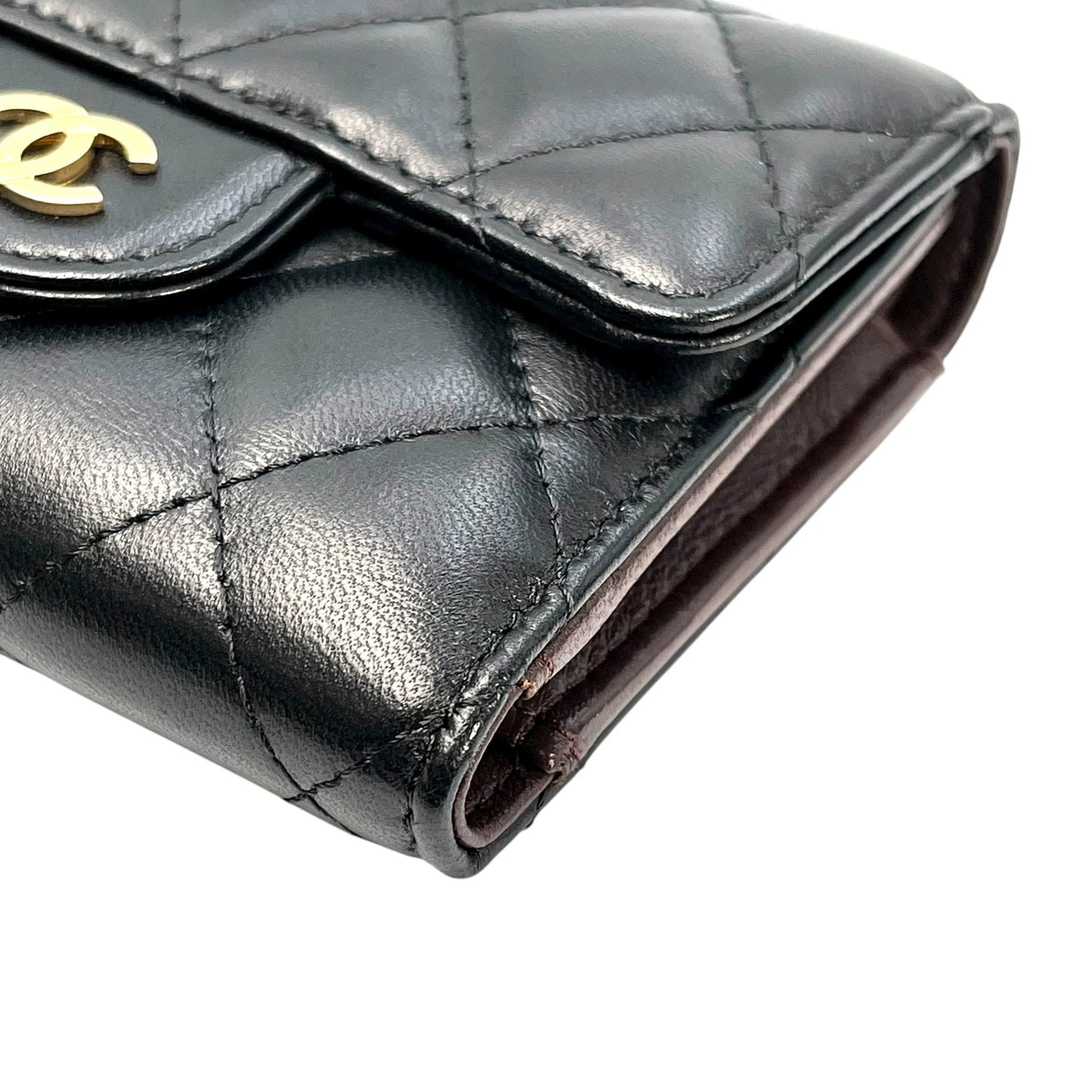 CHANEL Matelasse Classic Flap Compact Wallet Lambskin - Black