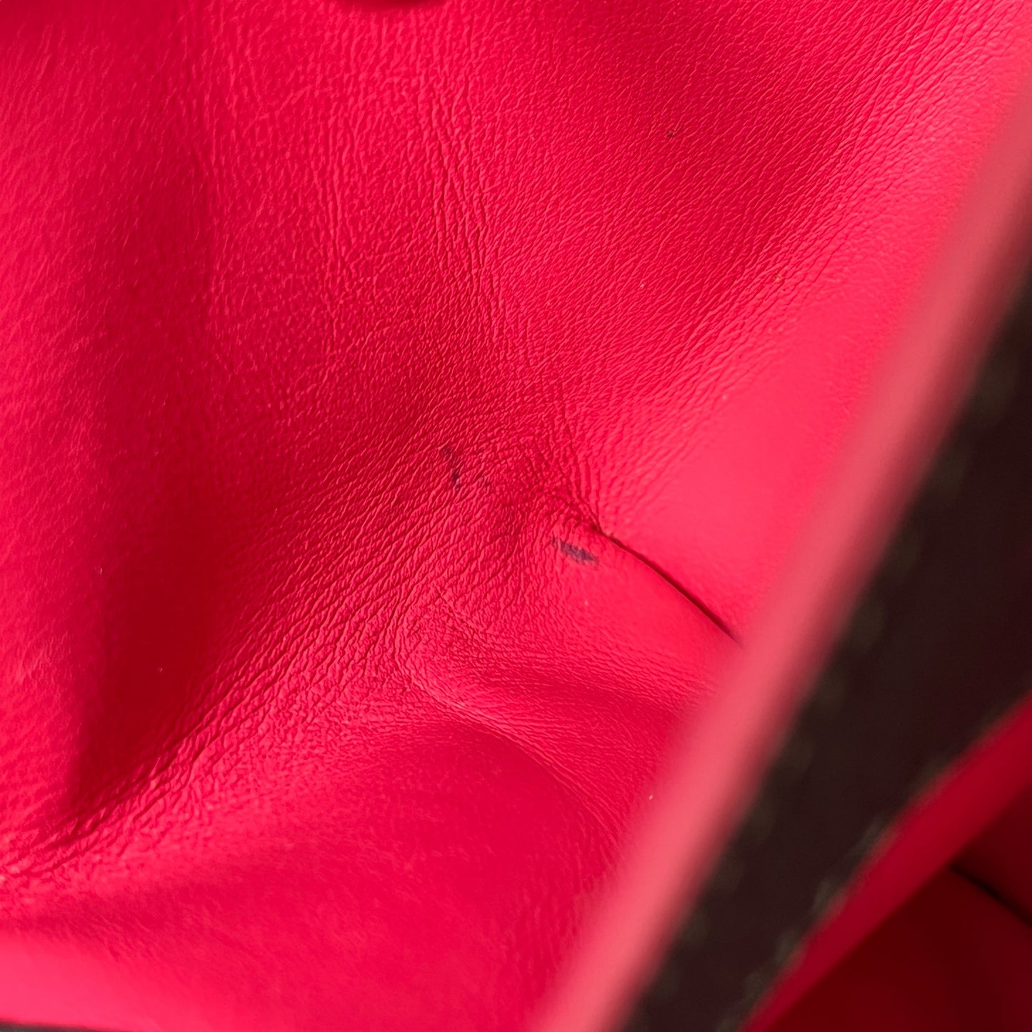 Louis Vuitton CapucinesBB taurillon Black Pink
