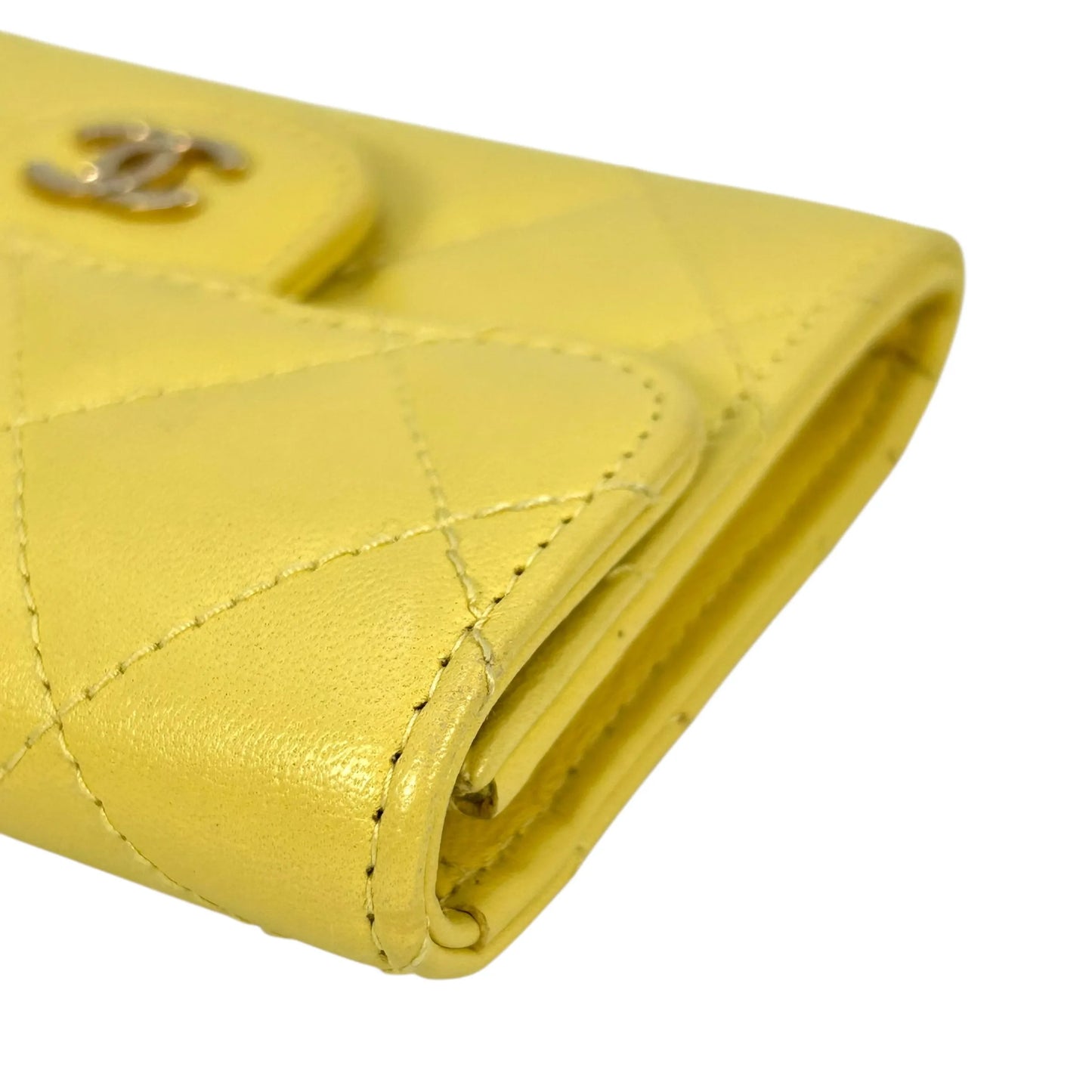 CHANEL Matelasse Classic Flap Lambskin Coin Case - Yellow