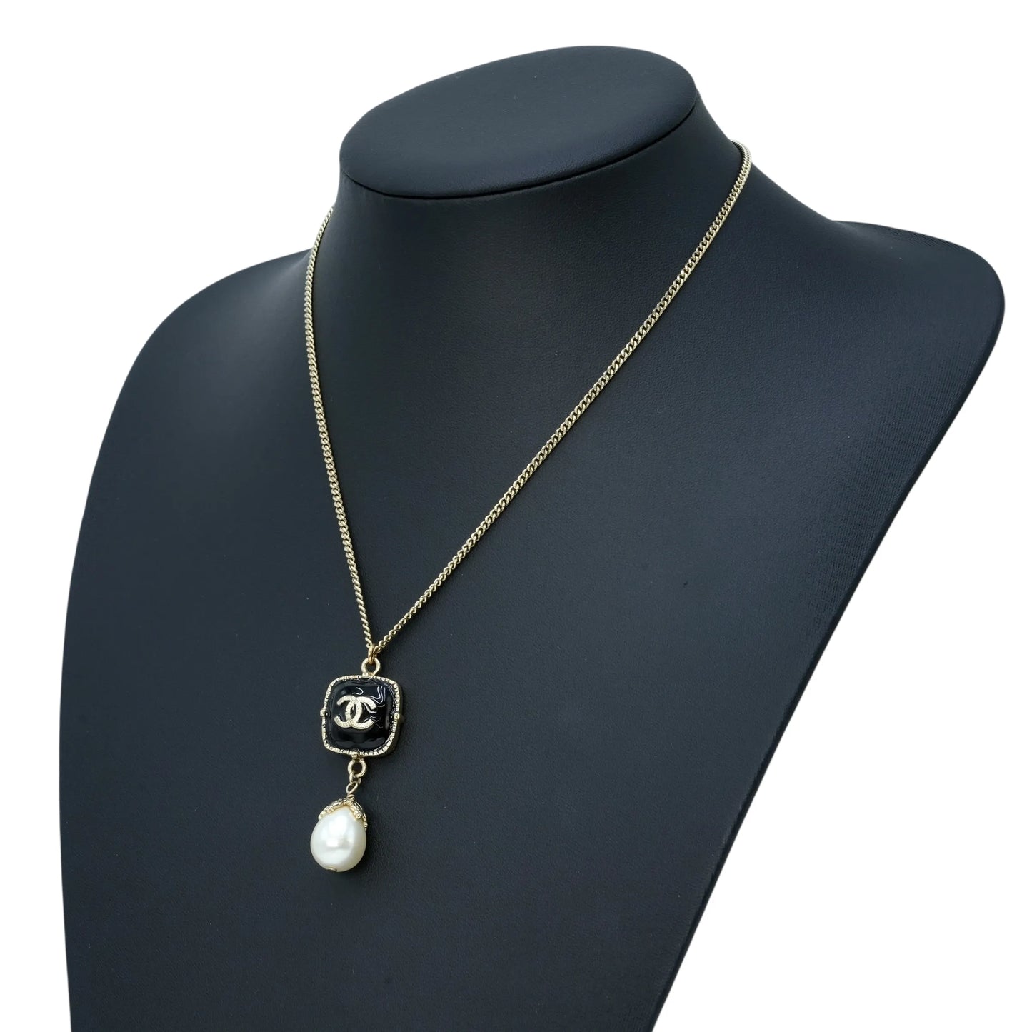 CHANEL CC Logo Fake Pearl Necklace 08A - Gold Plated