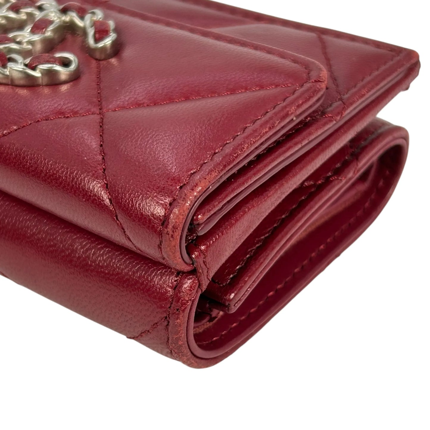CHANEL Materasse Chanel 19 Compact Wallet - Red