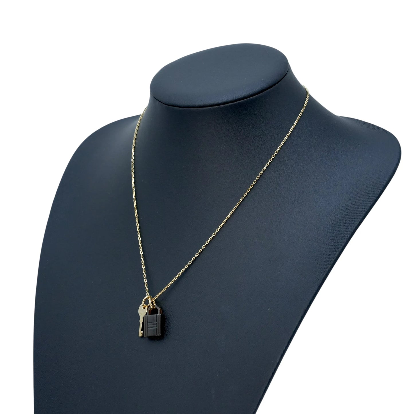 Hermès Amulettes Padlock PM Necklace - Gold Plated