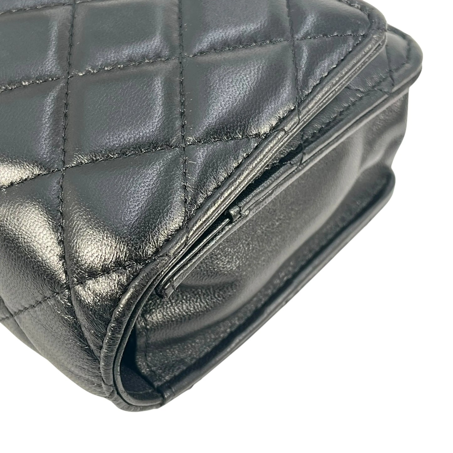 CHANEL Matelasse Lamskin Chain Wallet - Black