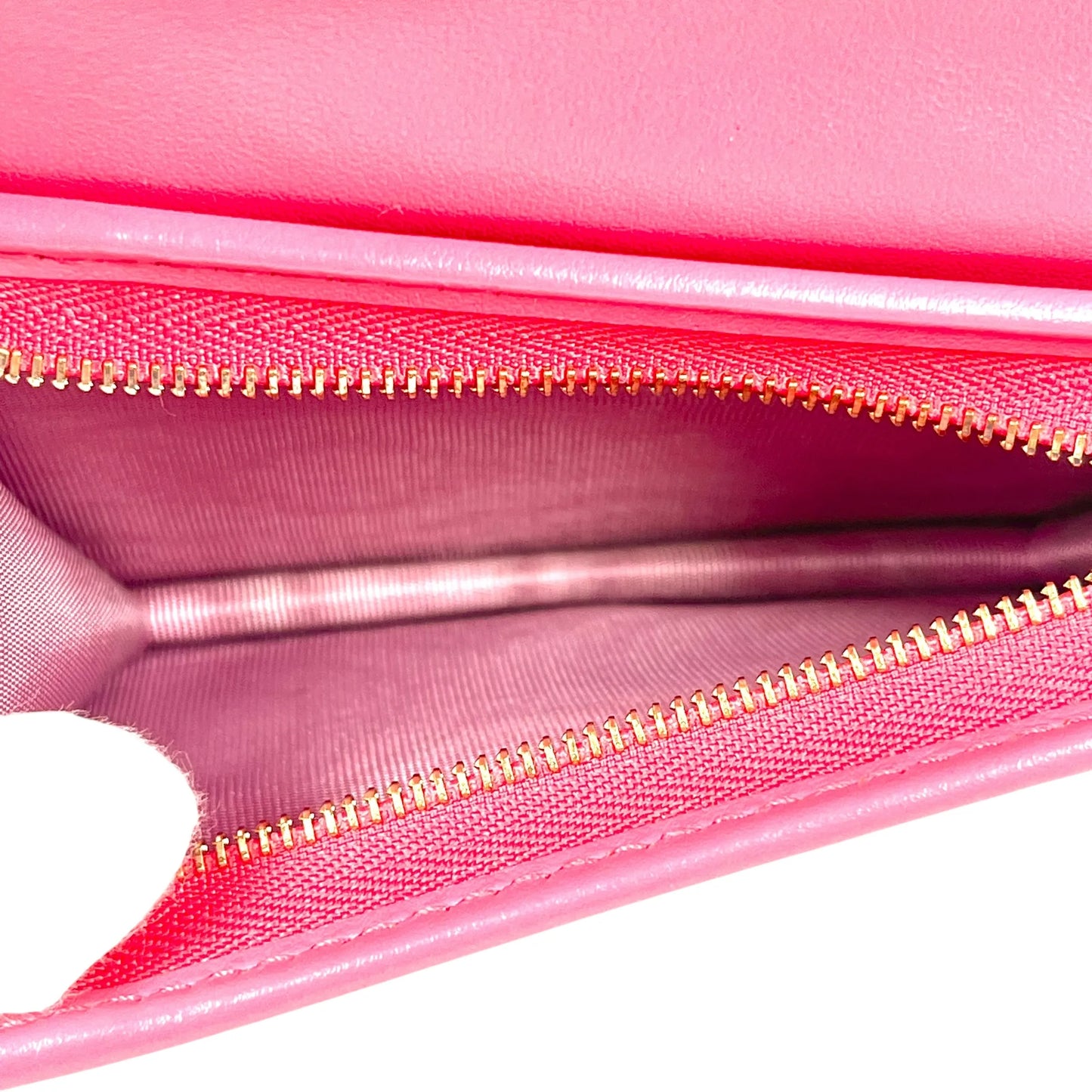 GUCCI GG Matelasse Card Case Compact Wallet - Pink